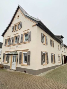 Maler-Hauser-Buehl-Blume-Restaurant-Fassadengestaltung-002